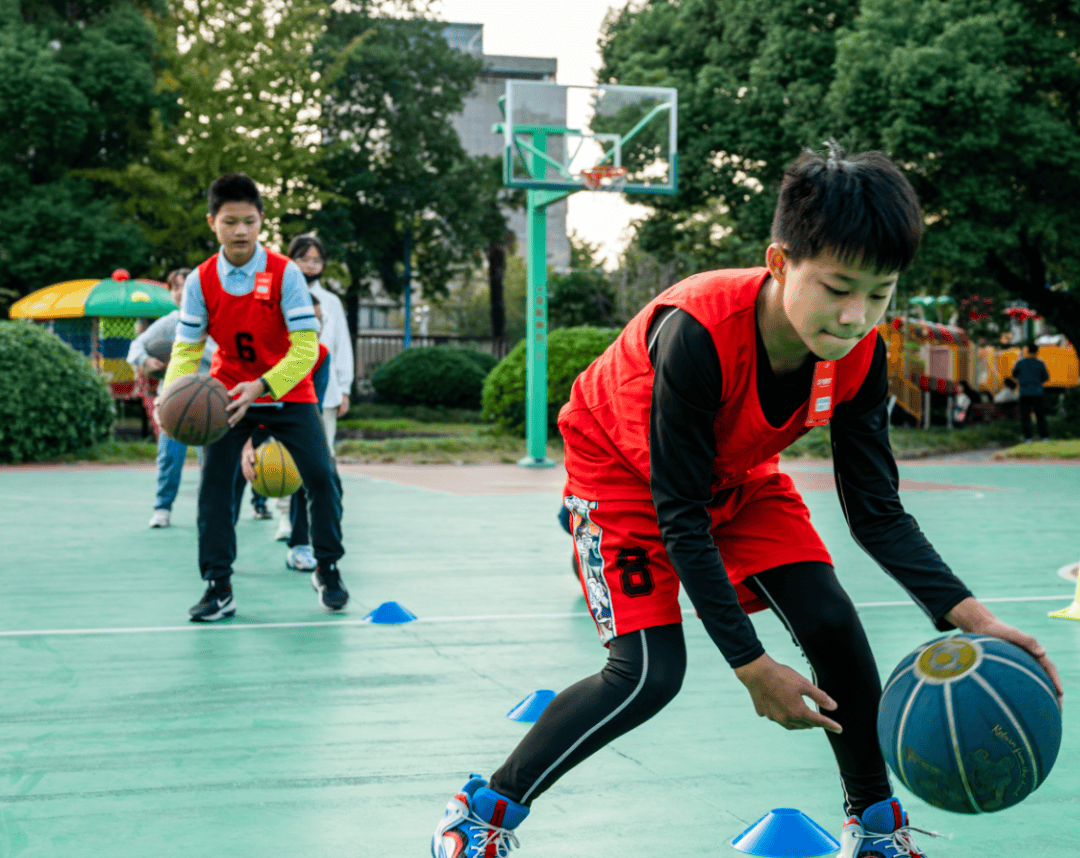 米兰体育：篮球训练营，如何才能避免虚假宣传，真正为孩子提供专业的篮球训练？的简单介绍