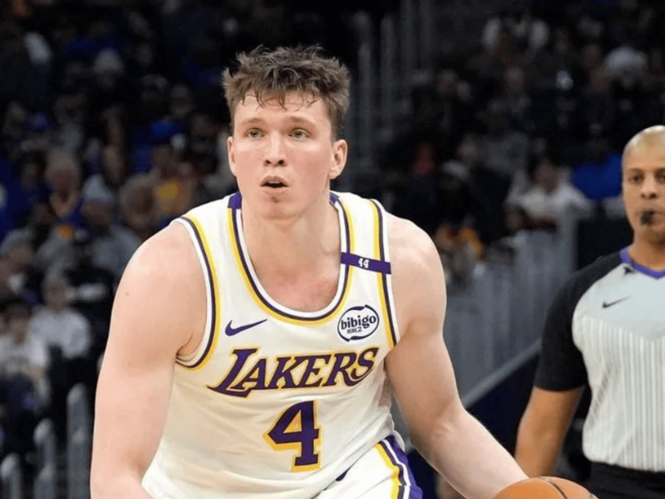 米兰体育：湖人队新赛季：席菲诺表示将提升防守意识