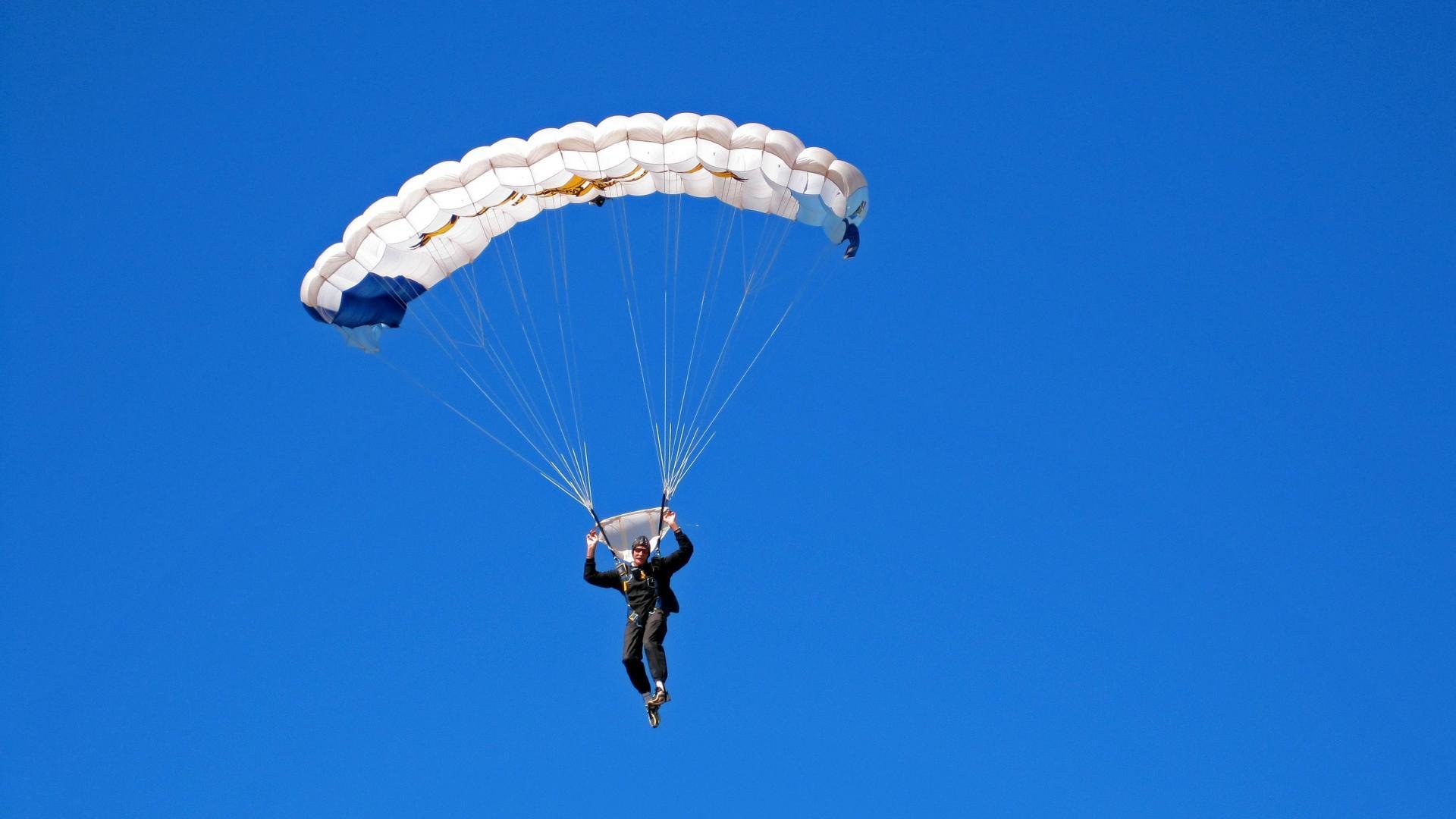 【“未来会是机器人裁判吗？”】科技变革带来无限想象空间！