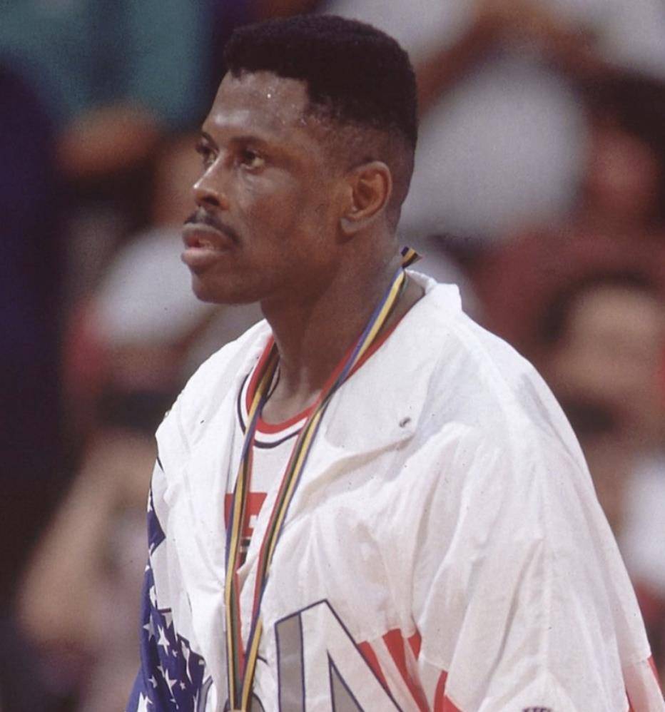 米兰体育：NBA球星纪录片：讲述尤因的纽约之王生涯的简单介绍