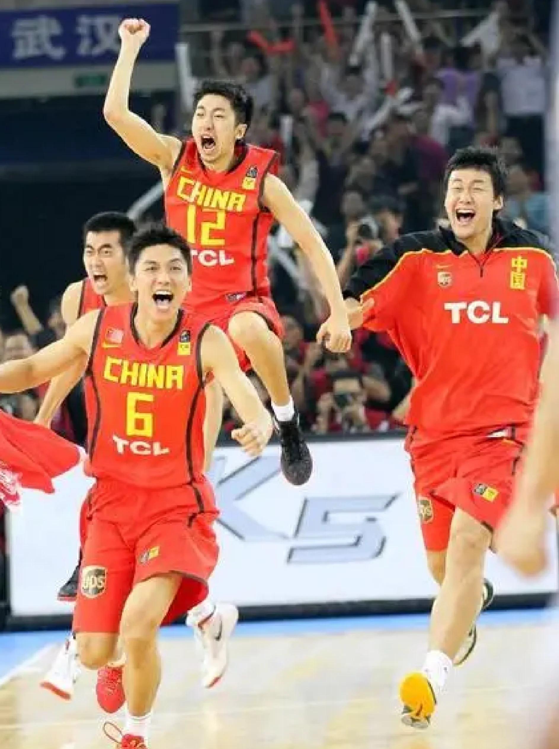 米兰体育：中国男篮历史上的经典胜利瞬间回顾：那些让我们热血沸腾的比赛的简单介绍