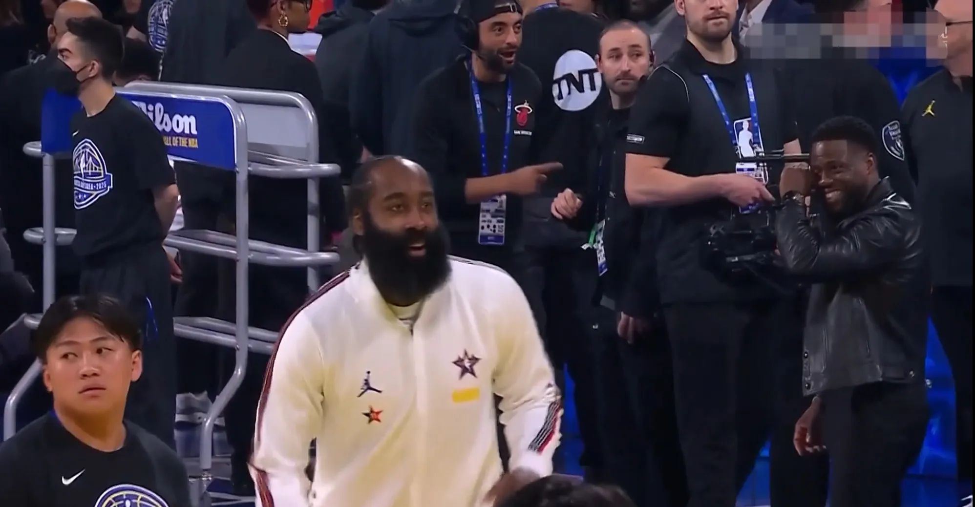 米兰体育：NBA球星纪录片：讲述奥尼尔的统治内线生涯的简单介绍