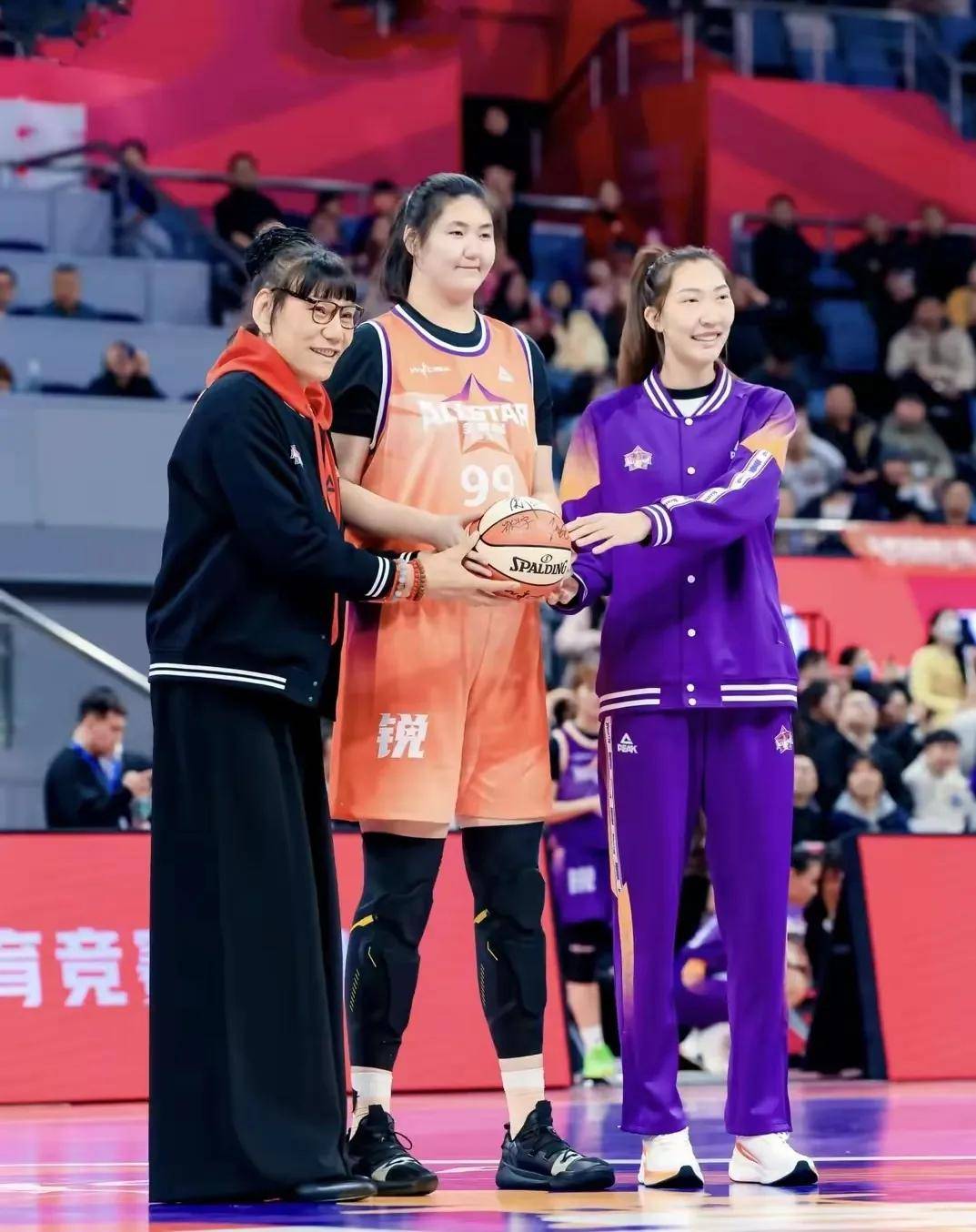 米兰体育：WCBA联赛的赛场医疗团队：为球员提供及时的医疗保障的简单介绍