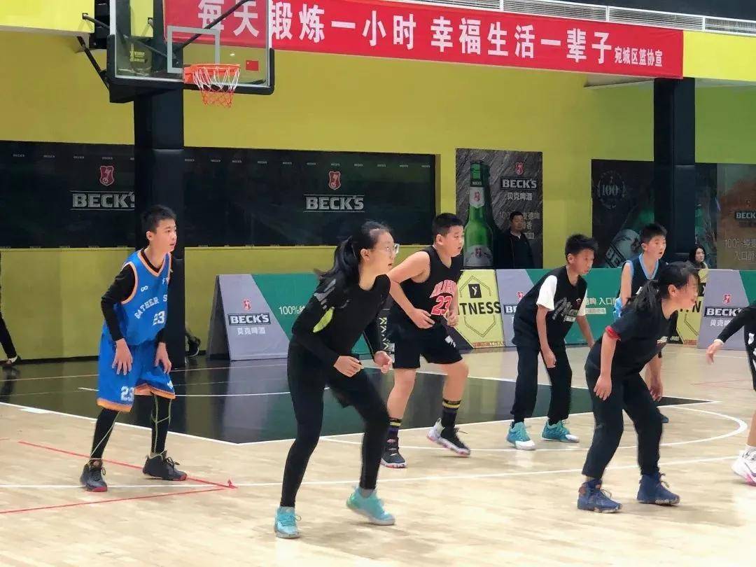 关于米兰体育：青少年篮球训练营的教练团队：专业指导，助力成长的信息