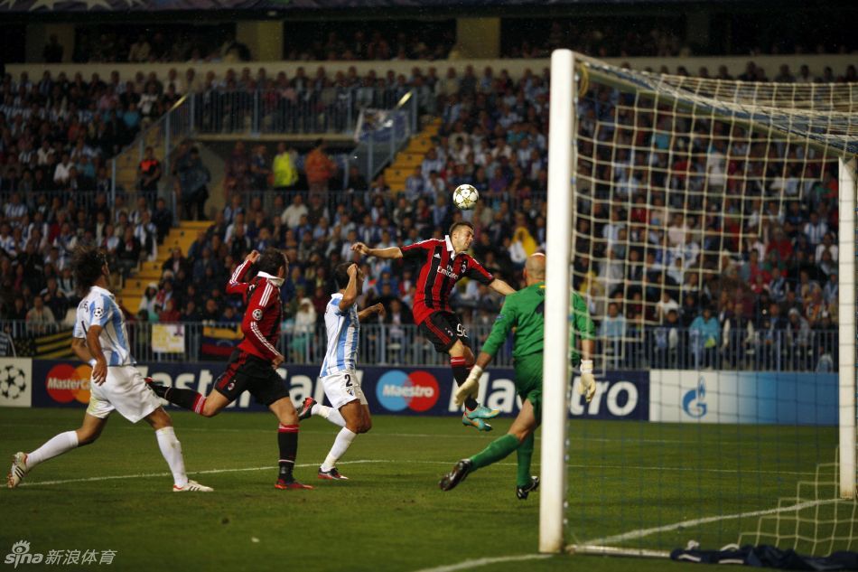 米兰体育：西甲马拉加的进攻风格与战术演变的简单介绍