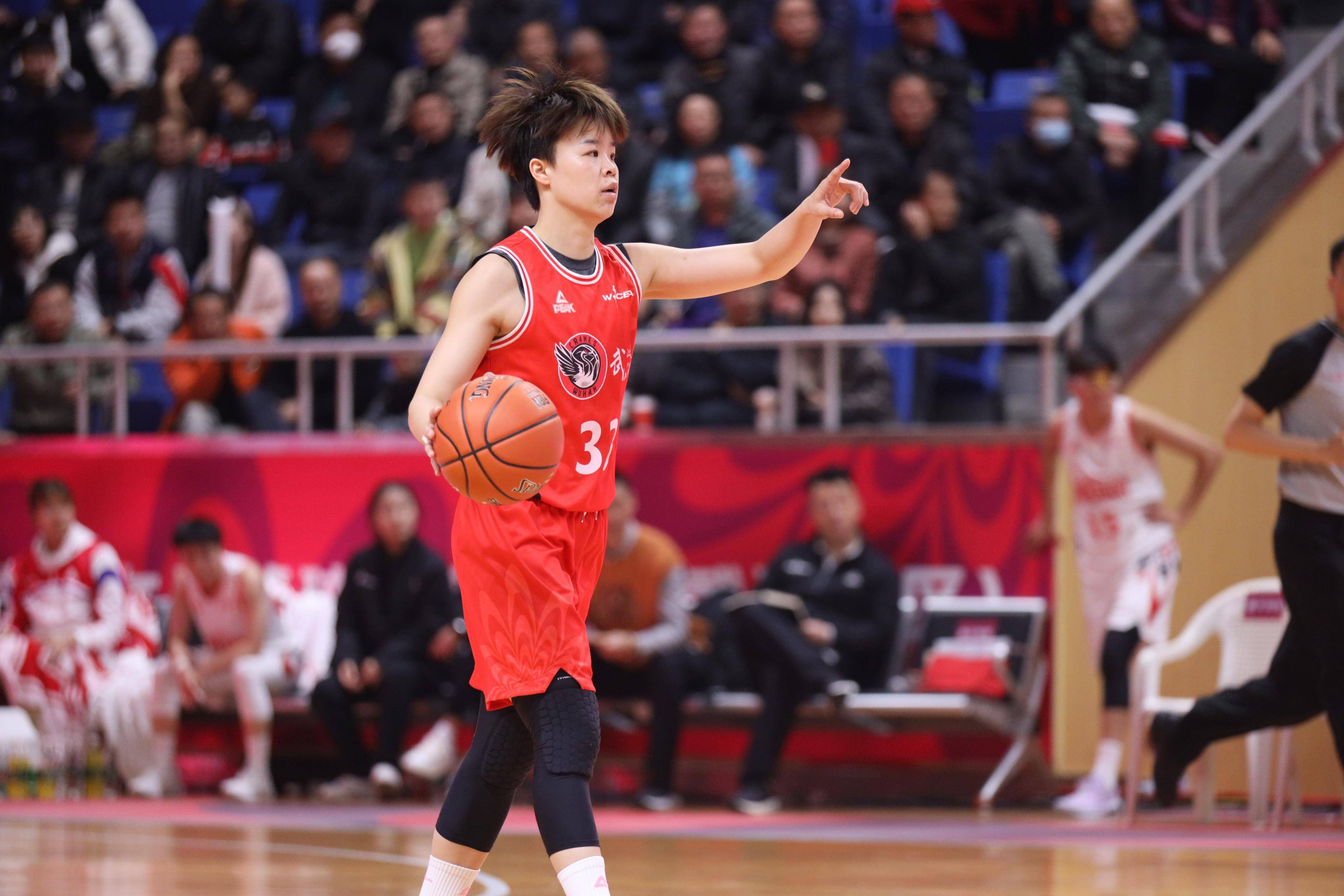 米兰体育：WCBA联赛的赛场氛围营造：如何提升球迷的观赛体验？