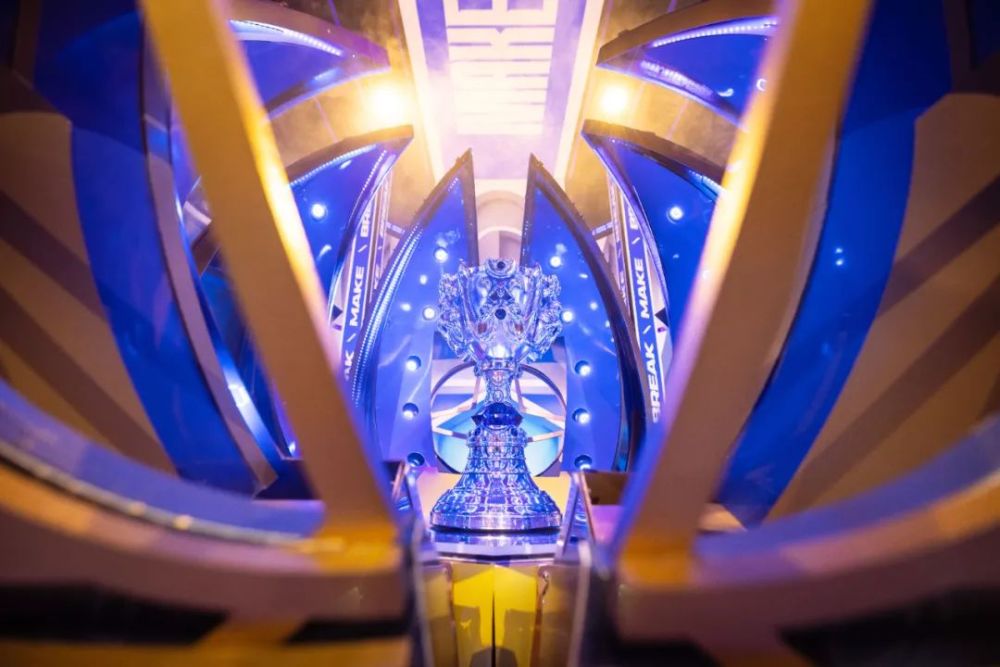 米兰体育:电竞周边产品市场的创新与发展的简单介绍