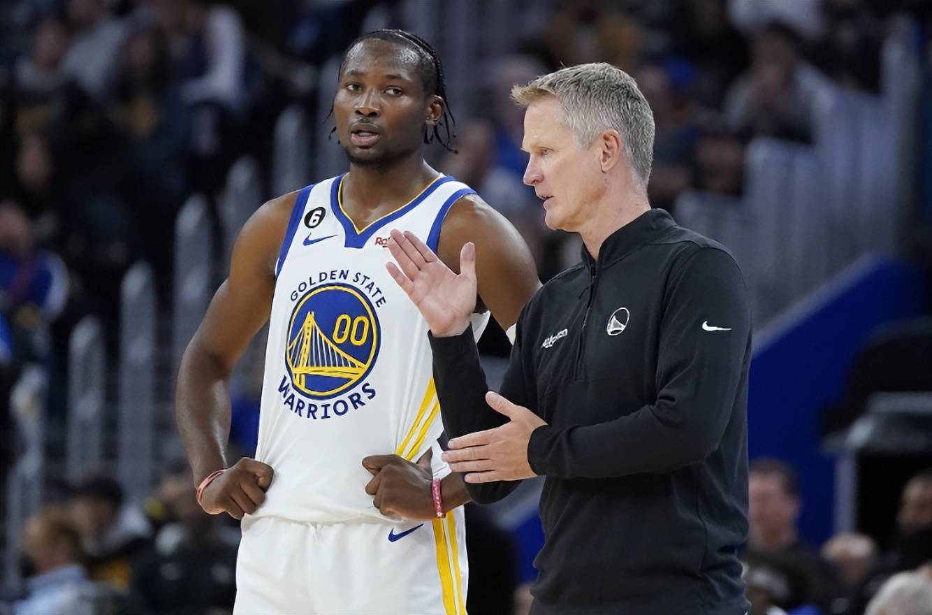 米兰体育:勇士队战术调整:科尔计划增加空切配合的简单介绍 米兰体育:勇士队战术调整:科尔计划增加空切配合的简单介绍