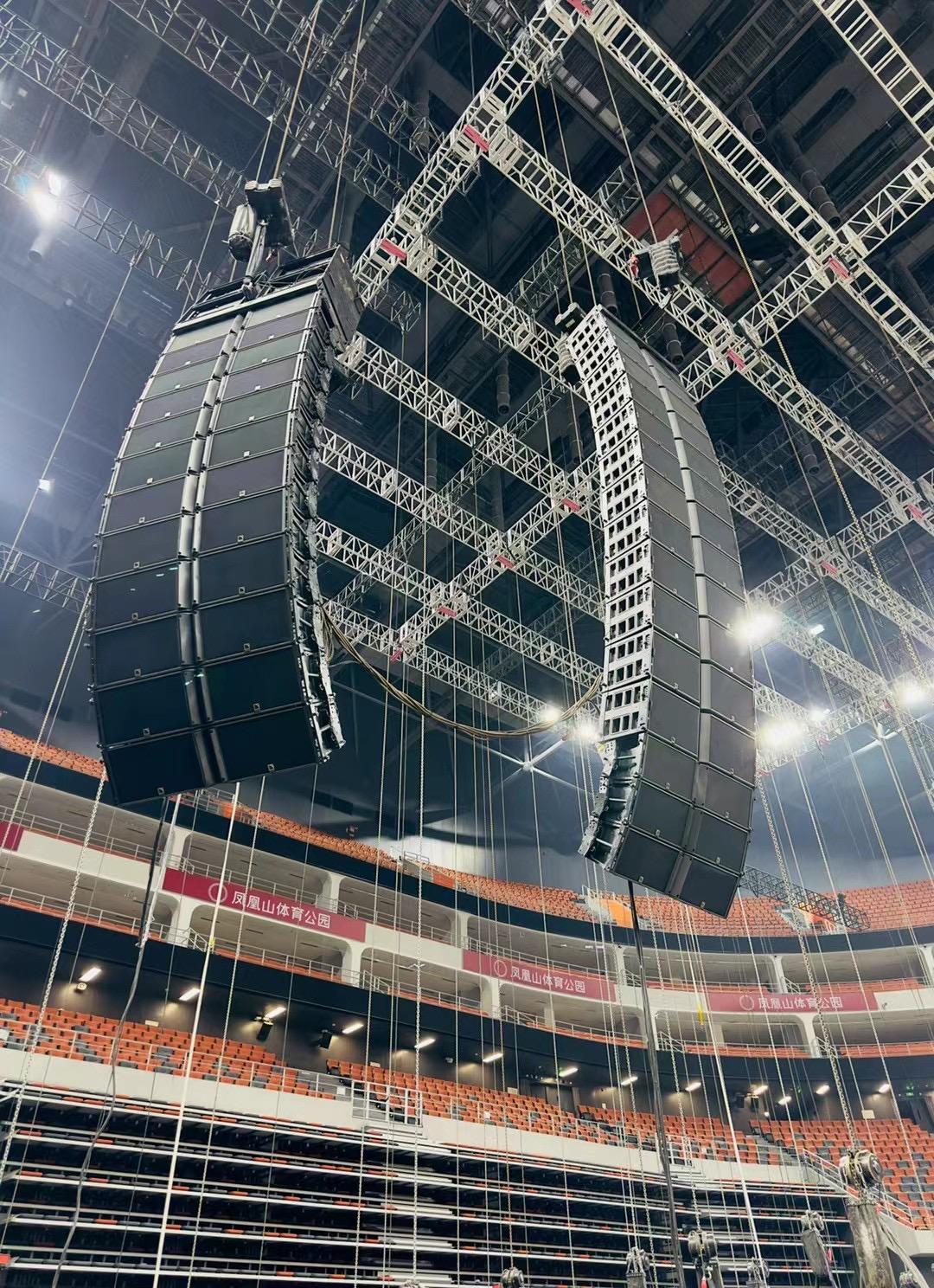 米兰体育：WCBA联赛的赛场灯光音响设备升级：营造更具氛围的比赛现场