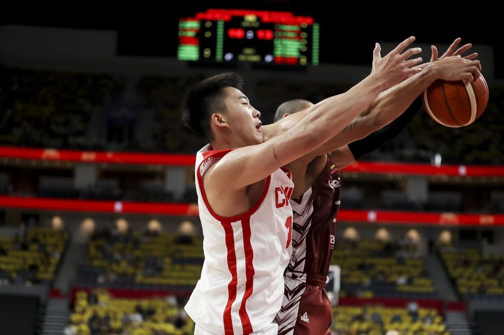 关于米兰体育:中国男篮历史上的经典对手分析:回顾那些充满激情与对抗的比赛的信息 关于米兰体育:中国男篮历史上的经典对手分析:回顾那些充满激情与对抗的比赛的信息