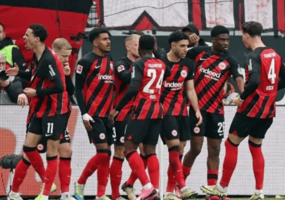 米兰体育：德甲因戈尔施塔特的进攻风格与战术演变