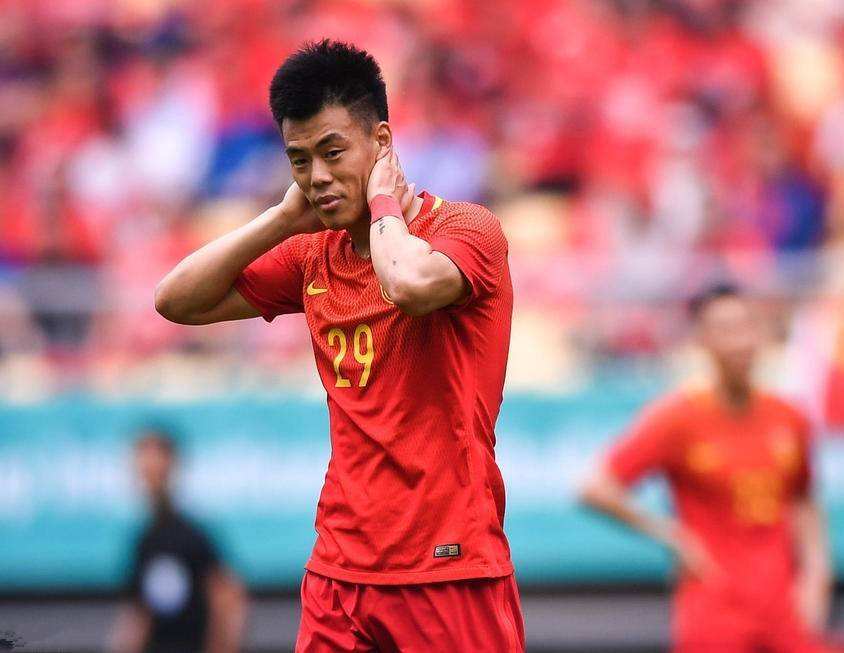 米兰体育:新晋国脚谭龙“大器晚成”，球迷：终于等到你，还好我没放弃！