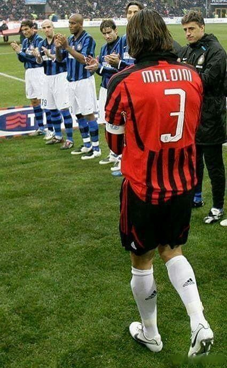 米兰体育：退役球星的转型之路：多元发展，再创辉煌