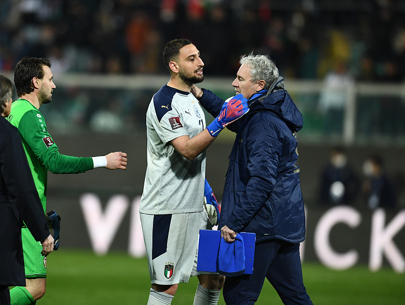 关于米兰体育：规则解读：NBA新规对球员假摔的判罚的信息